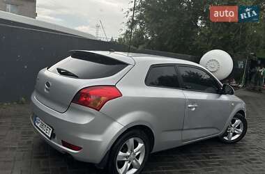 Хэтчбек Kia Ceed 2008 в Запорожье