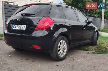Хэтчбек Kia Ceed 2007 в 