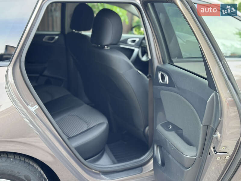 Универсал Kia Ceed 2019 в Киеве
