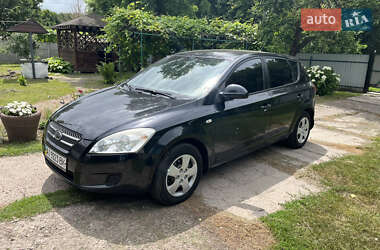 Хэтчбек Kia Ceed 2008 в Бобровице