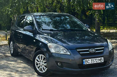 Хетчбек Kia Ceed 2008 в Стрию