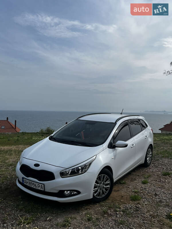 Універсал Kia Ceed 2013 в Одесі