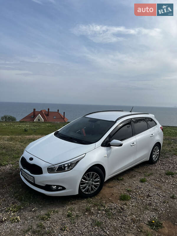 Універсал Kia Ceed 2013 в Одесі