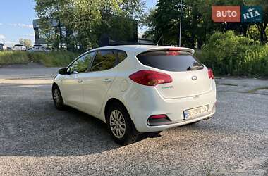 Хетчбек Kia Ceed 2013 в Южноукраїнську