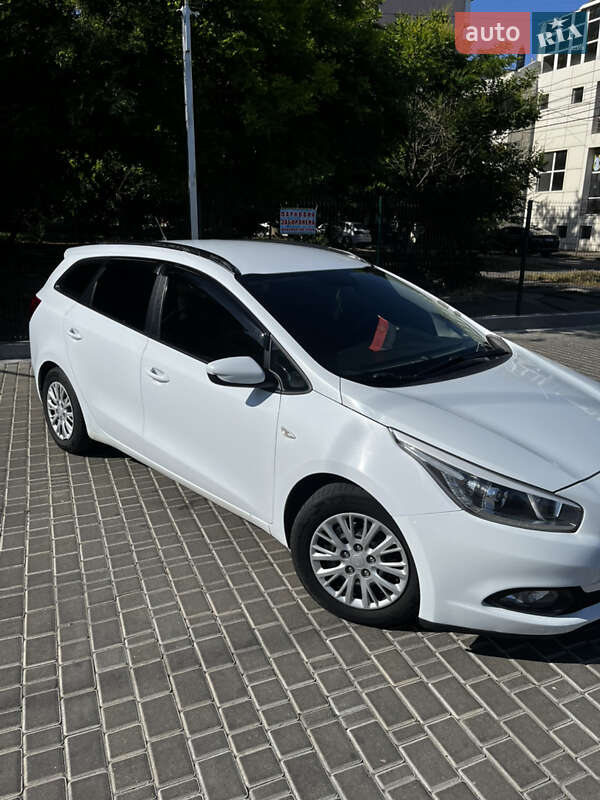 Універсал Kia Ceed 2013 в Одесі
