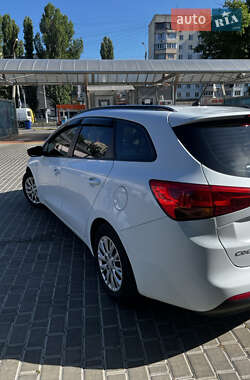 Універсал Kia Ceed 2013 в Одесі