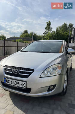 Хэтчбек Kia Ceed 2007 в Луцке