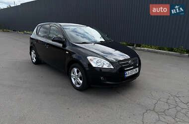 Хэтчбек Kia Ceed 2008 в Полтаве