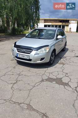 Хетчбек Kia Ceed 2008 в Чернігові