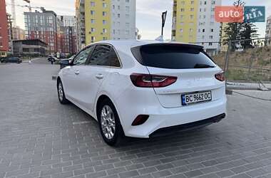 Хэтчбек Kia Ceed 2022 в 