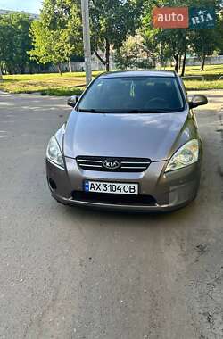 Хэтчбек Kia Ceed 2008 в Харькове
