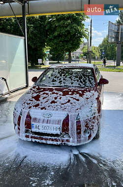 Хетчбек Kia Ceed 2009 в 