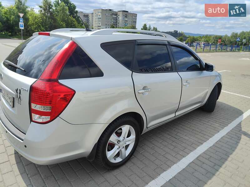 Універсал Kia Ceed 2010 в Стебнику