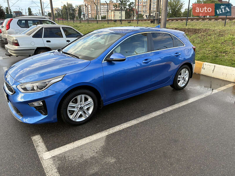 Хетчбек Kia Ceed 2019 в Києві фото 18 Хетчбек Kia Ceed 2019 в Києві