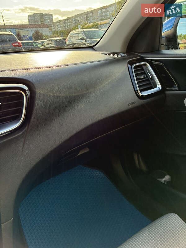 Хетчбек Kia Ceed 2019 в Києві фото 19 Хетчбек Kia Ceed 2019 в Києві