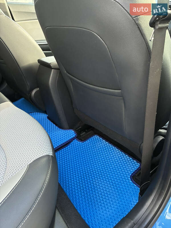 Хетчбек Kia Ceed 2019 в Києві фото 21 Хетчбек Kia Ceed 2019 в Києві