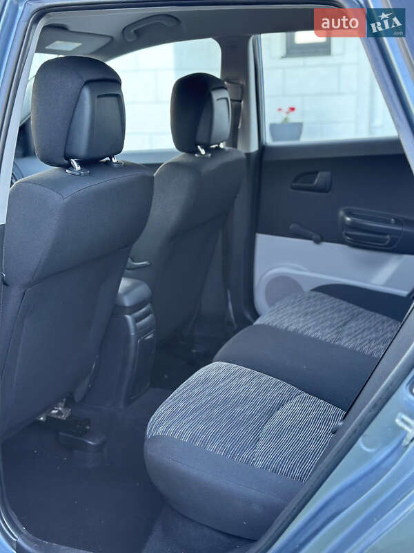 Хэтчбек Kia Ceed 2009 в Луцке