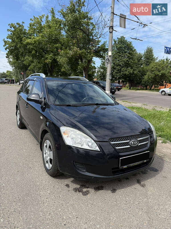 Универсал Kia Ceed 2008 в Сумах