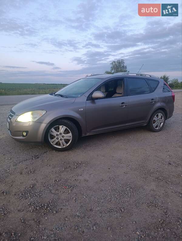 Универсал Kia Ceed 2007 в Запорожье