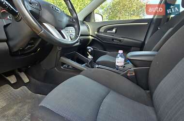 Универсал Kia Ceed 2009 в Золочеве