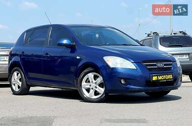 Хетчбек Kia Ceed 2008 в Києві