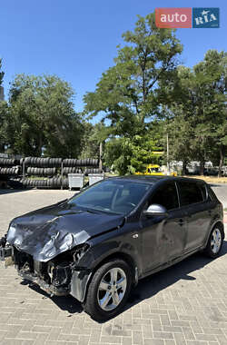 Хэтчбек Kia Ceed 2007 в Запорожье