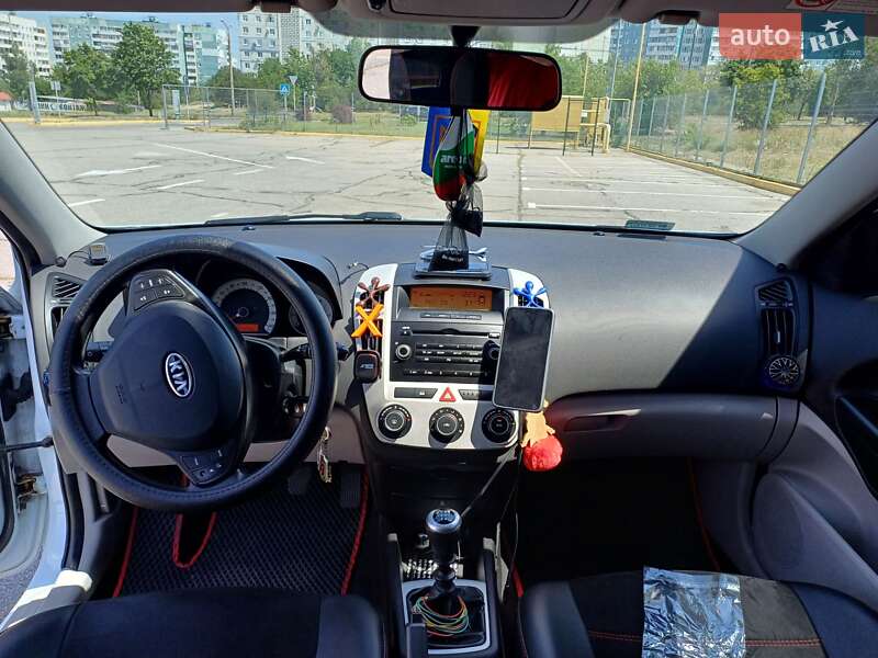 Универсал Kia Ceed 2008 в Запорожье