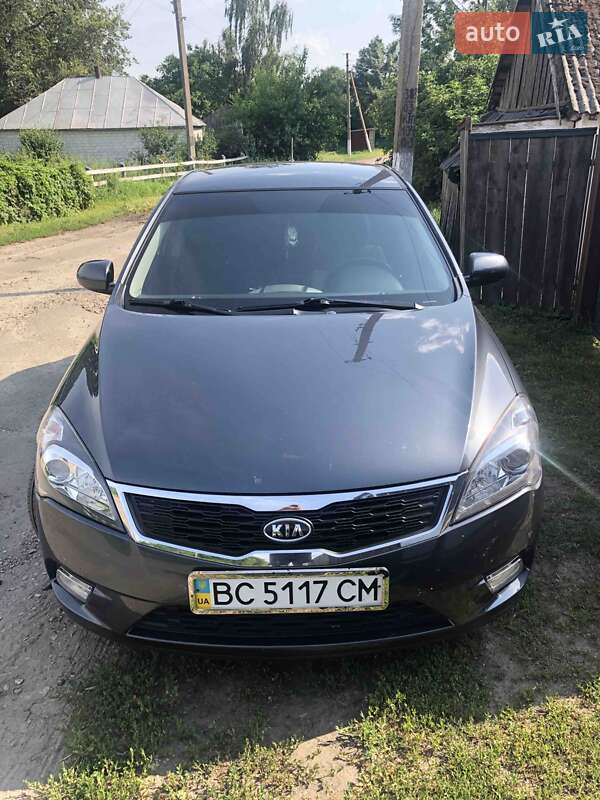 Kia Ceed 2011