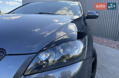 Хэтчбек Kia Ceed 2010 в 