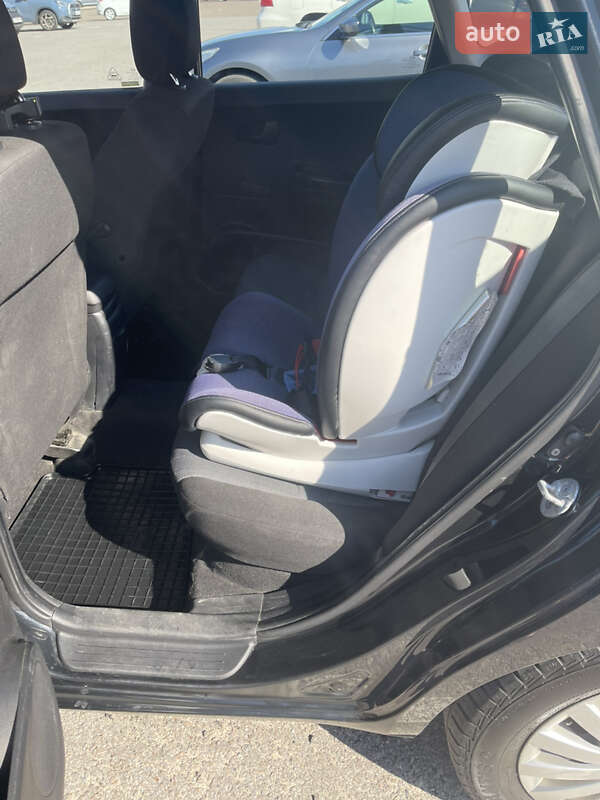 Универсал Kia Ceed 2009 в Киеве
