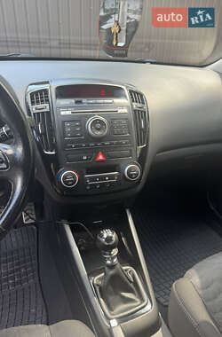 Универсал Kia Ceed 2010 в 