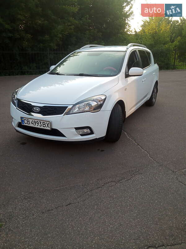 Универсал Kia Ceed 2012 в Чернигове