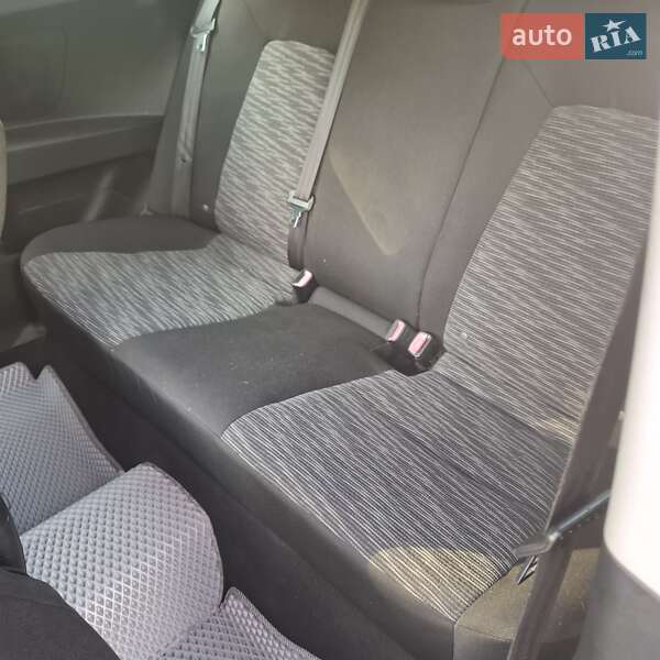 Хэтчбек Kia Ceed 2008 в Ладыжине