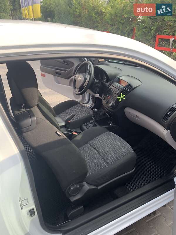Хетчбек Kia Ceed 2009 в Вінниці