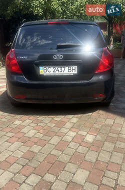 Хэтчбек Kia Ceed 2007 в 