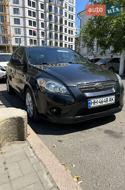 Хэтчбек Kia Ceed 2010 в Одессе