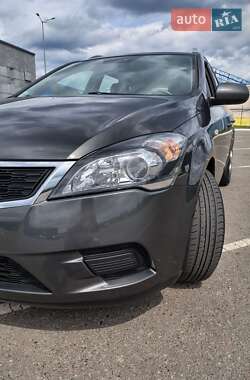 Универсал Kia Ceed 2009 в 