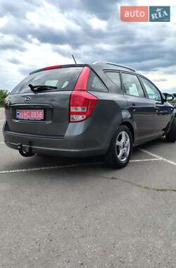 Универсал Kia Ceed 2009 в 