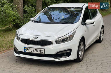 Хэтчбек Kia Ceed 2016 в Львове