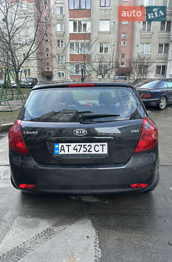 Хэтчбек Kia Ceed 2007 в 