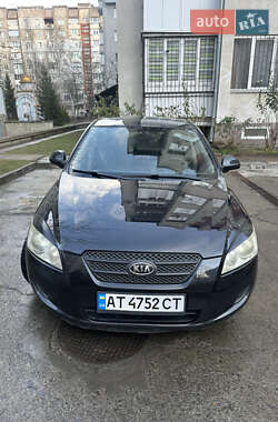 Хэтчбек Kia Ceed 2007 в 