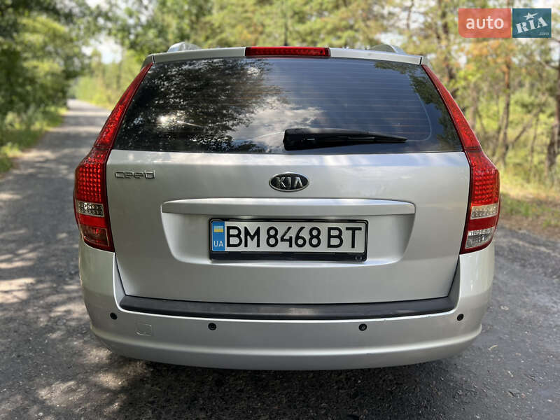 Универсал Kia Ceed 2010 в Лебедине