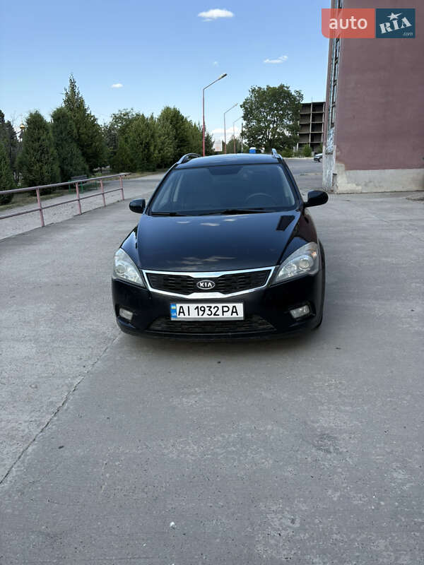 Универсал Kia Ceed 2010 в Долинской