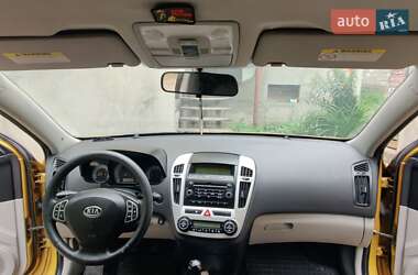Хетчбек Kia Ceed 2007 в 