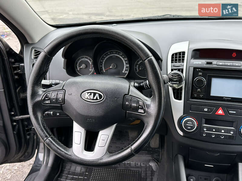 Универсал Kia Ceed 2010 в Львове