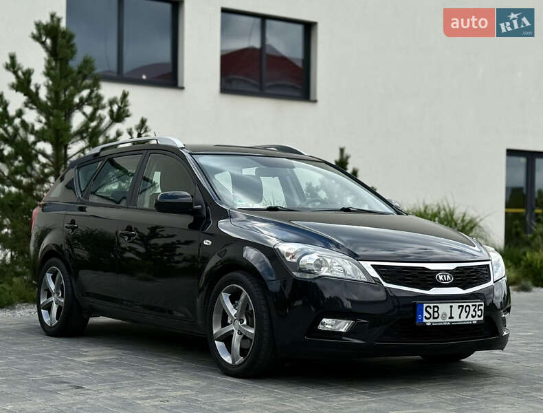 Универсал Kia Ceed 2011 в Луцке