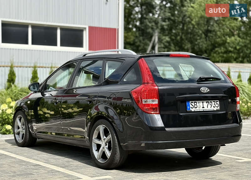 Универсал Kia Ceed 2011 в Луцке
