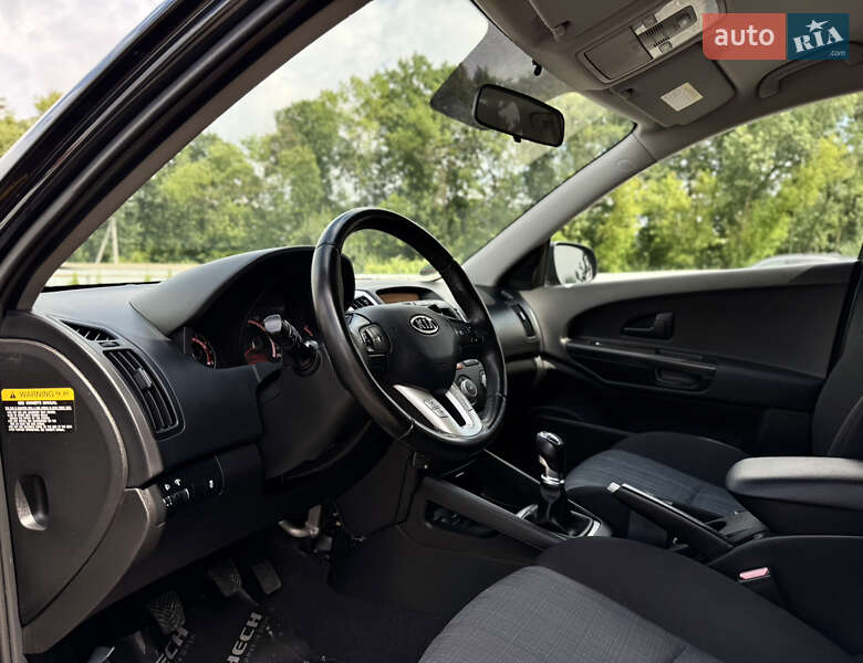 Универсал Kia Ceed 2011 в Луцке