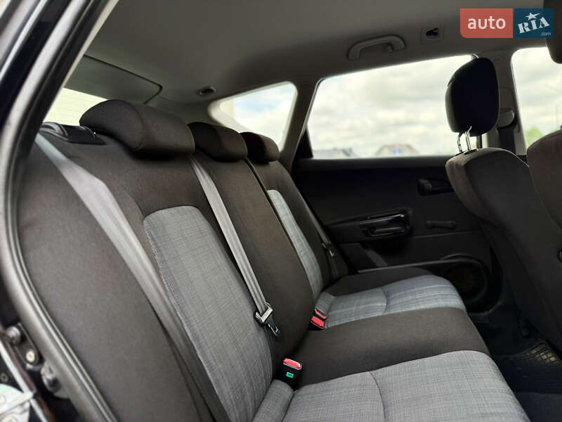 Универсал Kia Ceed 2011 в Луцке