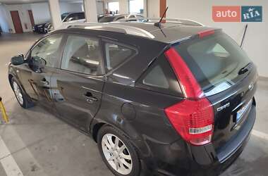 Универсал Kia Ceed 2010 в Ужгороде
